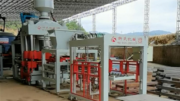 液壓磚機生產泥巴磚