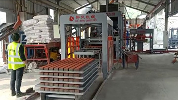 路面透水磚、PC仿石透水磚生產(chǎn)