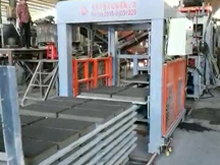 福州PC磚機生產(chǎn)現(xiàn)場，了解PC磚的請進